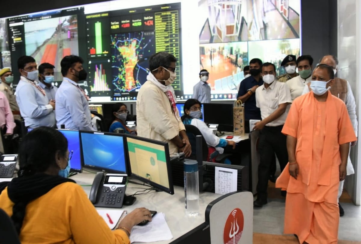 CM Yogi Adityanath inquired and Instructions for control measures of Corona virus in Gorakhpur