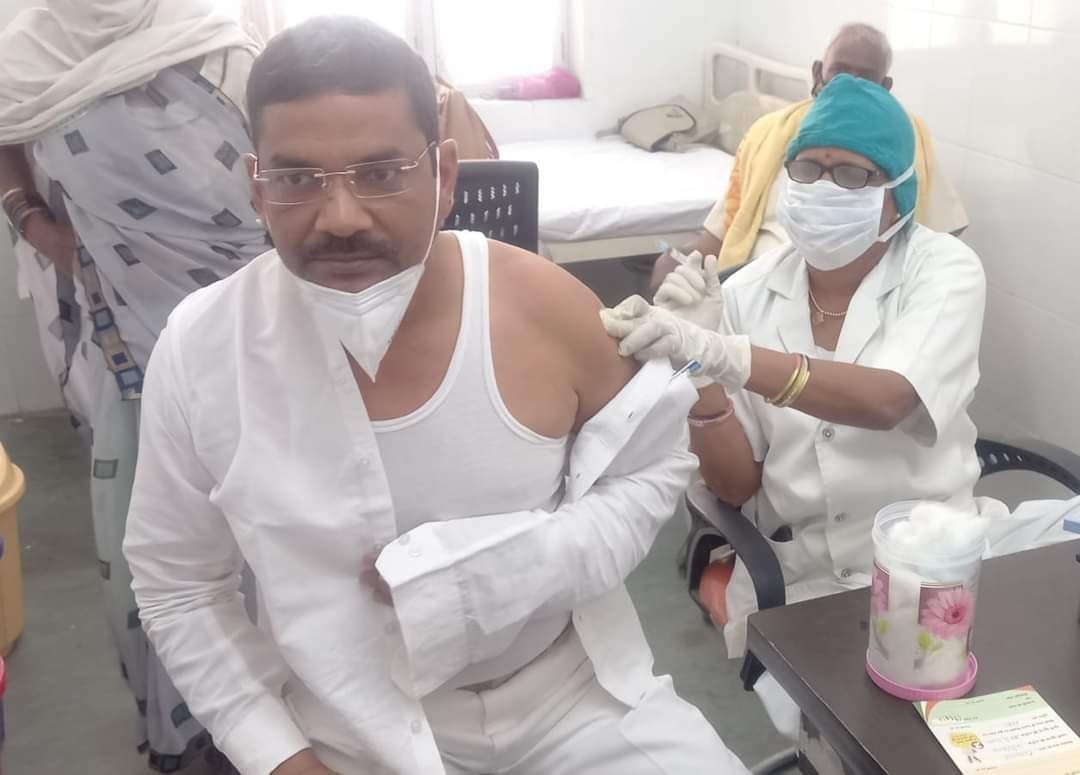 44 infected patients including women bank workers found