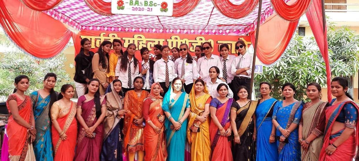 Farewell to senior girl students