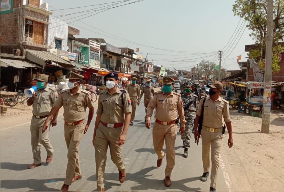 UP Panchayat Election 2021 publicity stopped and polling parties Depart for booths in gorakhpur