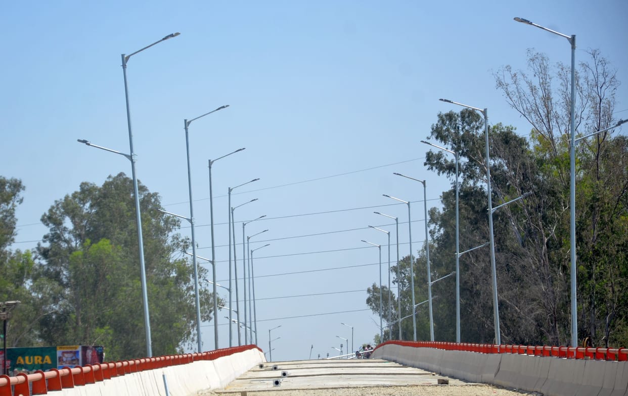 electrification on satelite overbridge