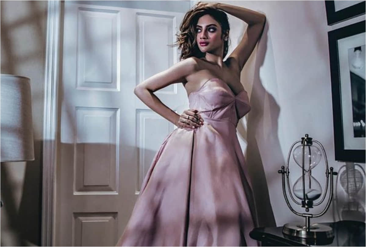 bengal election tmc leader nusrat jahan glamorous photoshoot viral