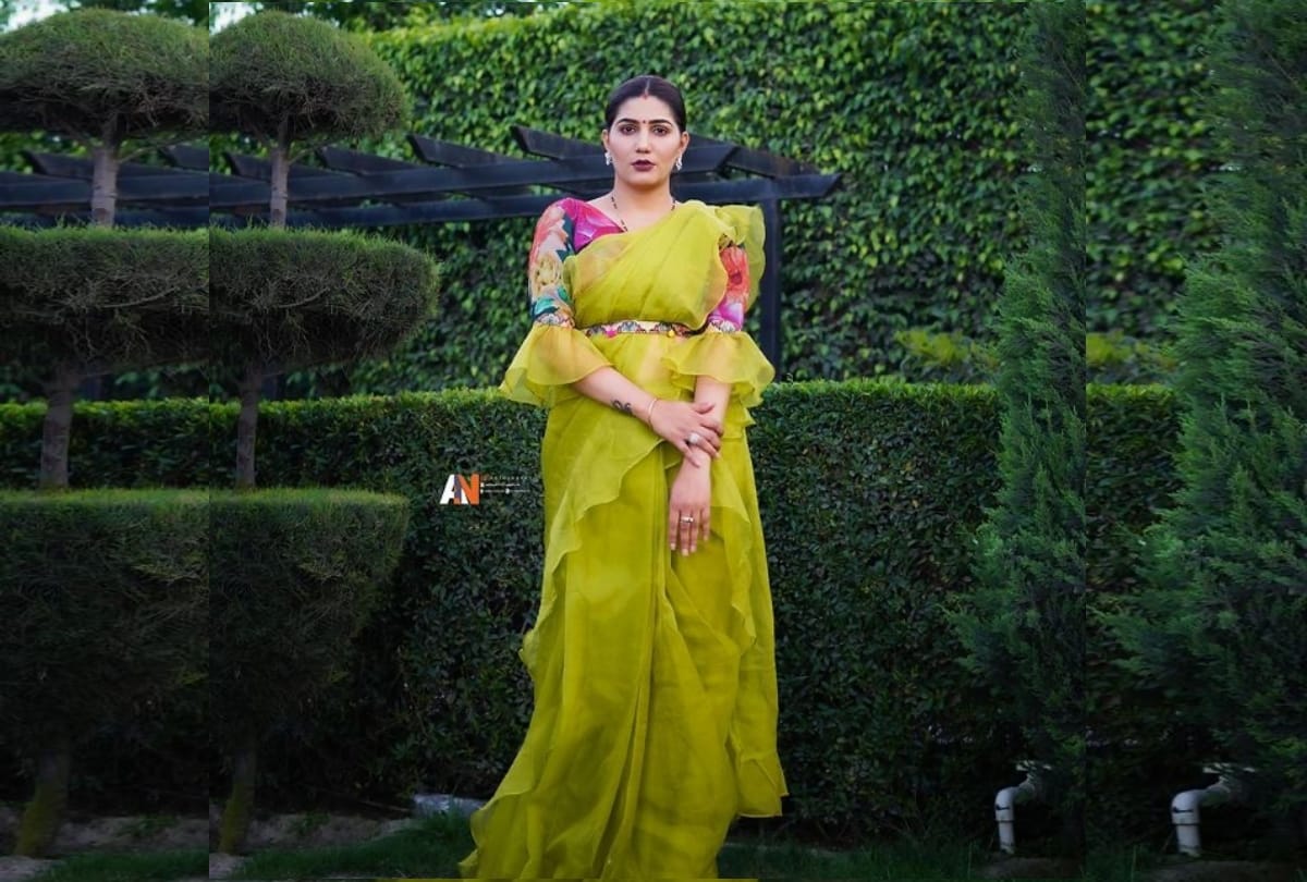 sapna chaudhary shared her latest photoshoot on instagram pictures gone viral in pink lehenga