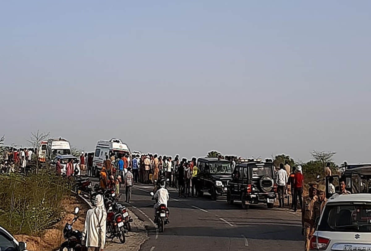 Etawah road accident: 12 people died in painful accident