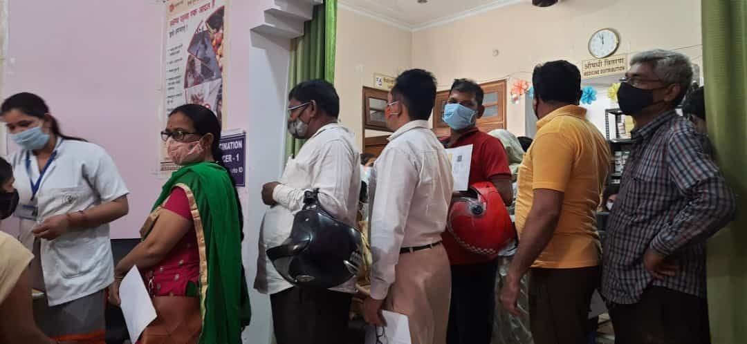 Commotion of people to get second dose