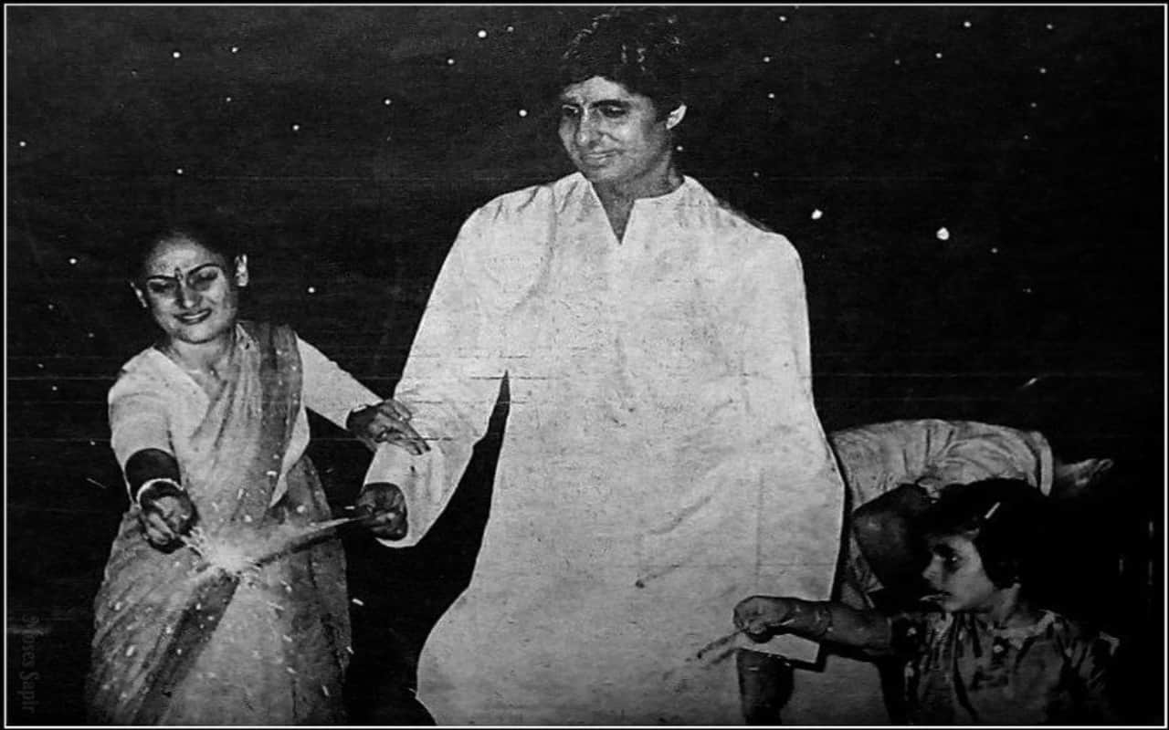 Amitabh Bachchan shared throwback photo with jaya and revealed chupke chupke to namak haram were shot at his home jalsa