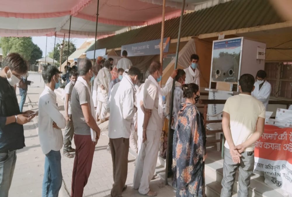 Kumbh mela 2021: Huge Crowd on Khanpur-Purkaji border For Going To Haridwar Kumbh Shahi snan