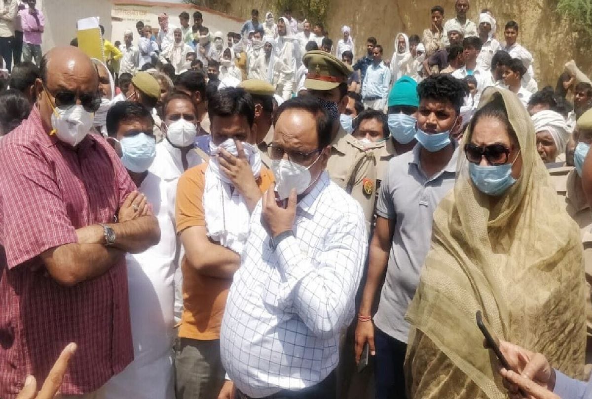 Road Accident At Etawah 12 People Died Maya Devi Told Story Of Accident