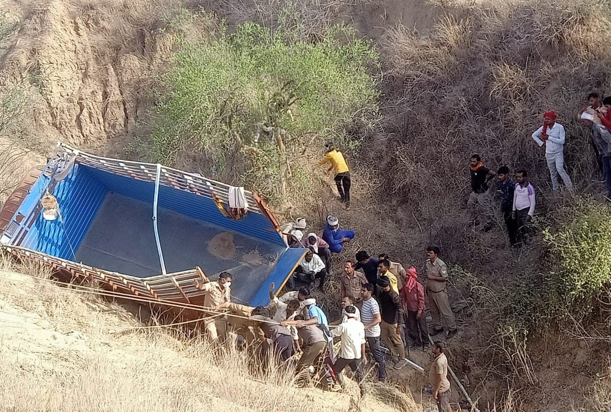 Etawah road accident: 12 people died in painful accident, etawah up