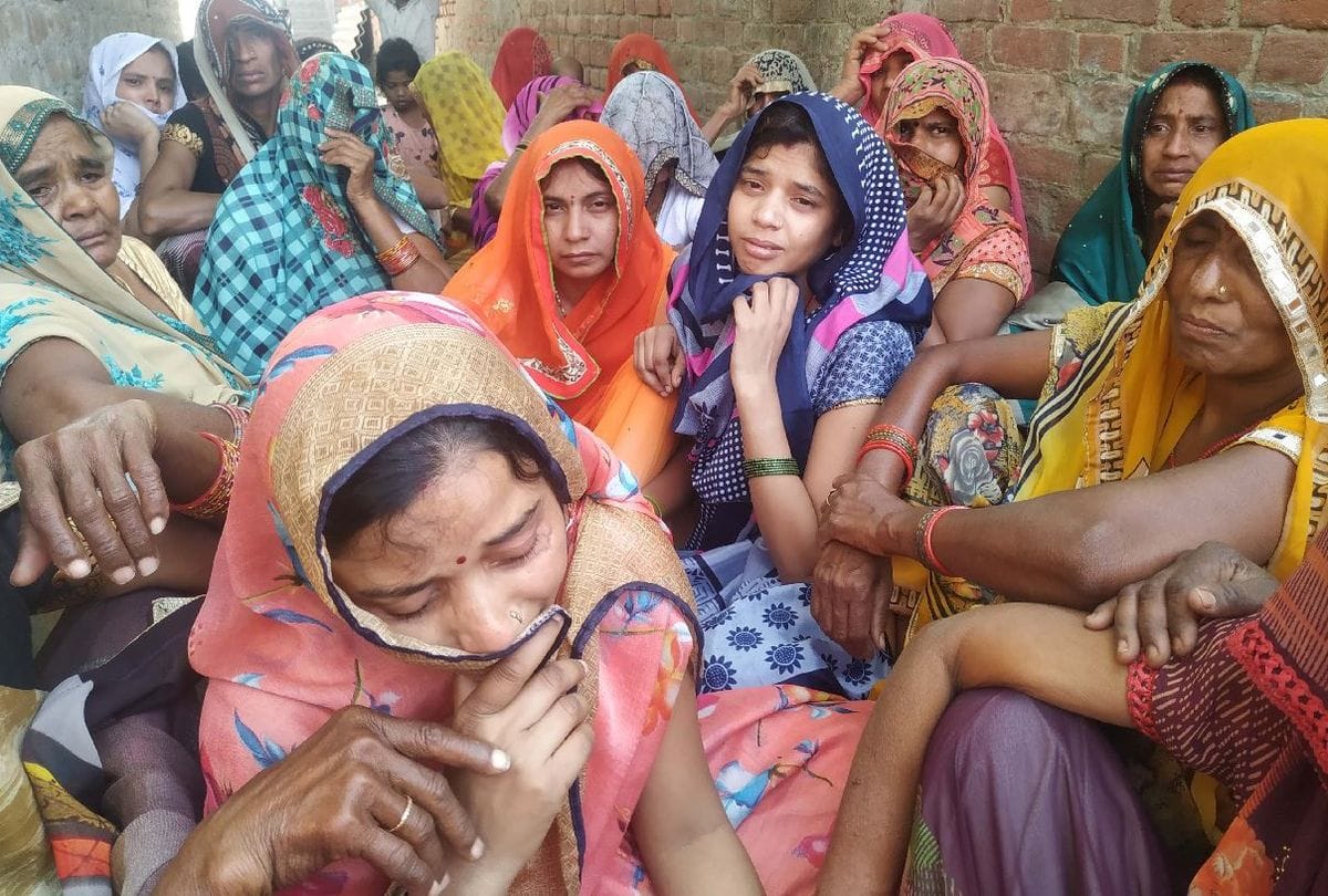 Road Accident At Etawah 12 People Died Maya Devi Told Story Of Accident