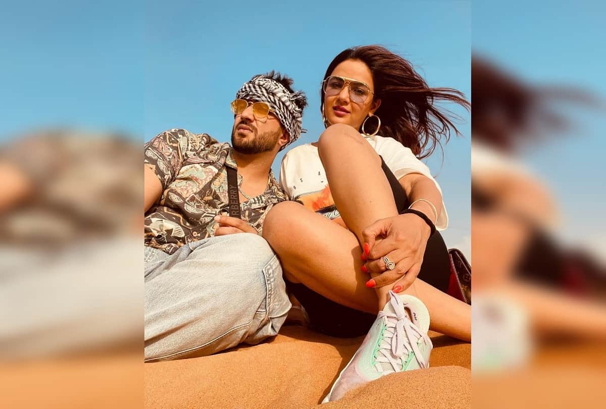 jasmin bhasin spotted in blue body fitting athleisure to receive boyfriend aly goni