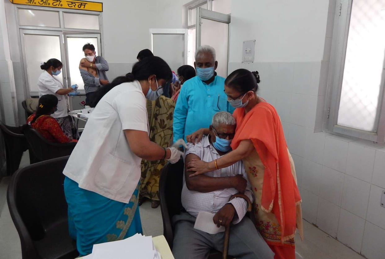 corona vaccine in ballia