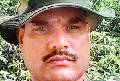 The BSF jawan refuses to take the body, the family accuses him of murder