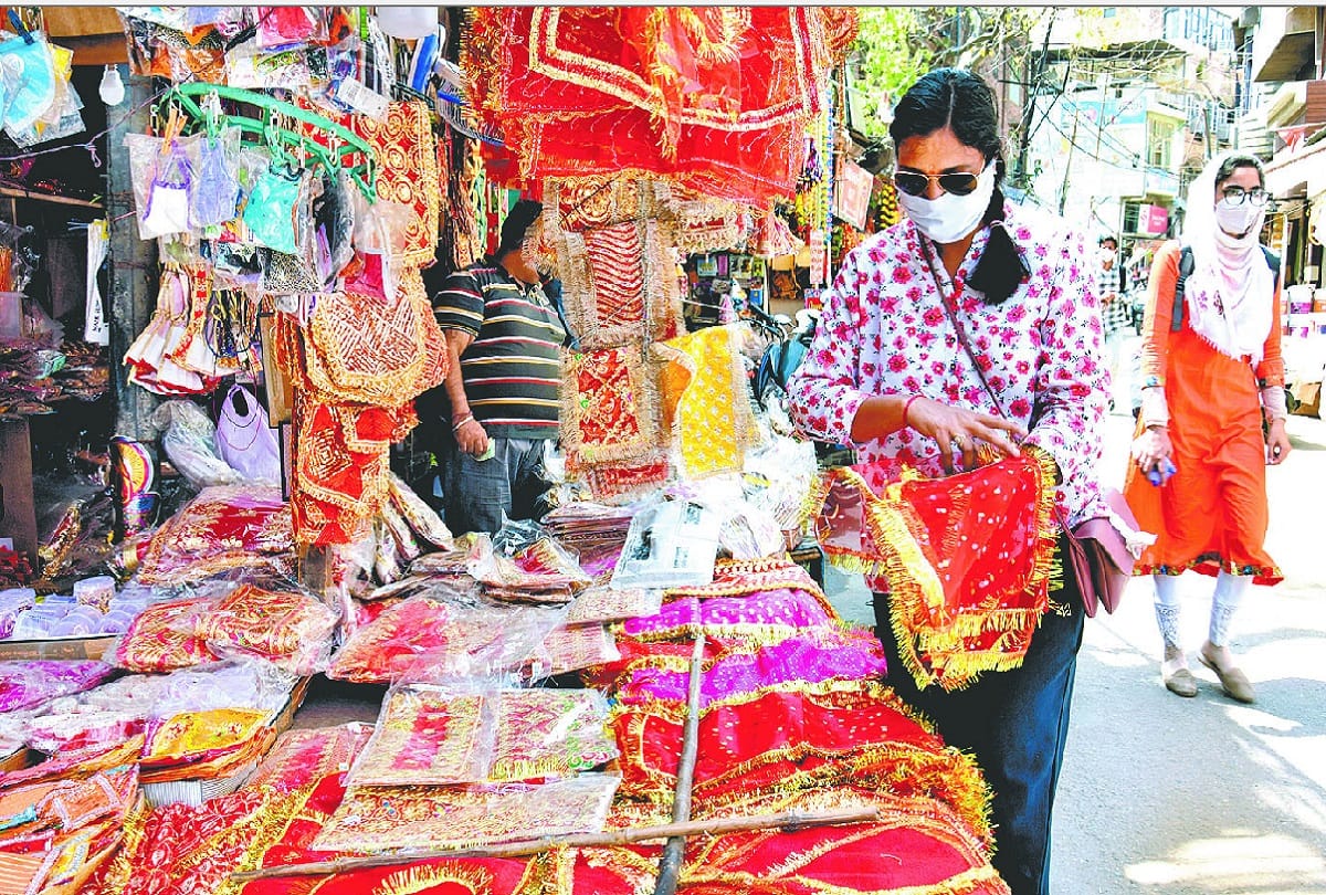 Jammu-Kashmir: Temples started decorating for Navratri, shopping started in markets