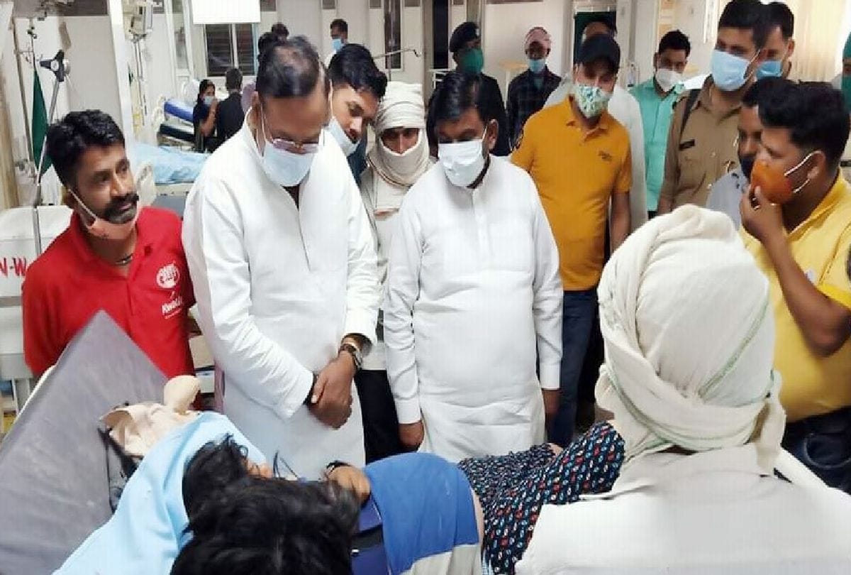 Road Accident Of Etawah: 11 Cremation In Pinahat And Bah People Closed Market