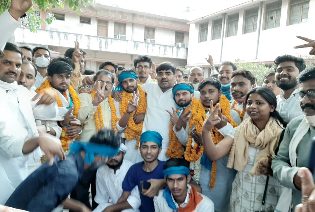 Congress happy: NSUIs landslide victory in Sampurnanand Sanskrit University Students Union Election
