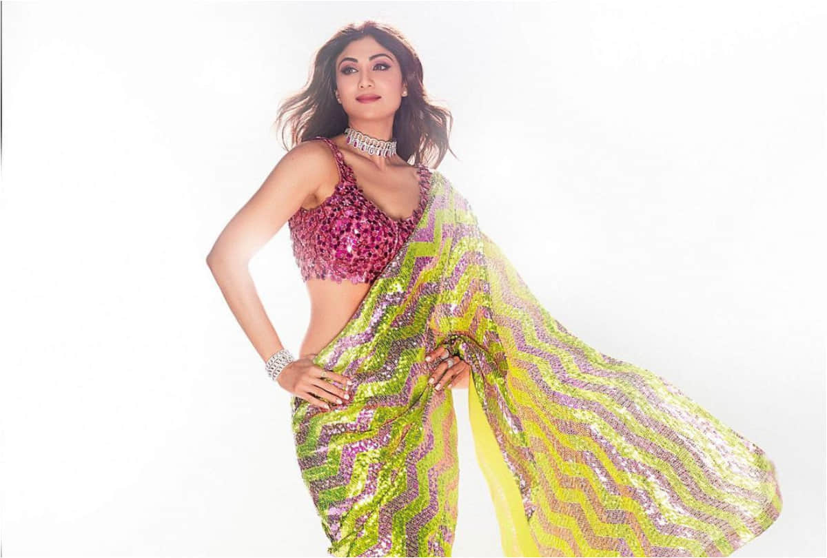 shilpa shetty stunning look in sequin saree for dance deewane