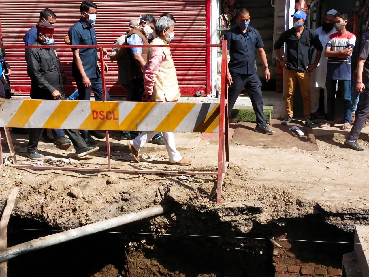 dehradun news: cm tirath singh rawat inspected doon smart city work, watch photos