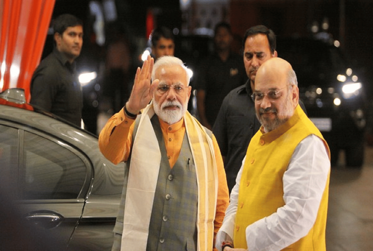 saamana claimed pm modi real face of bjp slams Amit shah Latest News Update