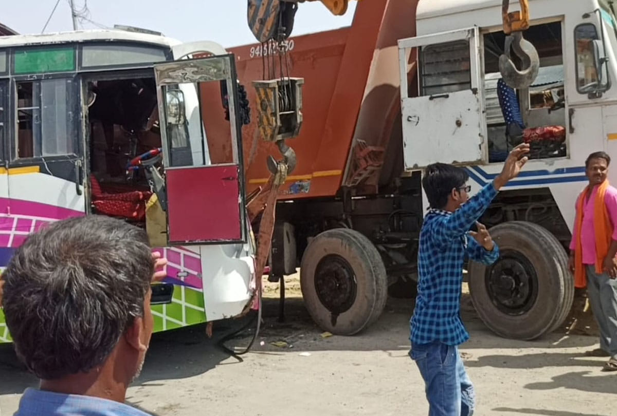 road accident in fatehpur up, nine people injured