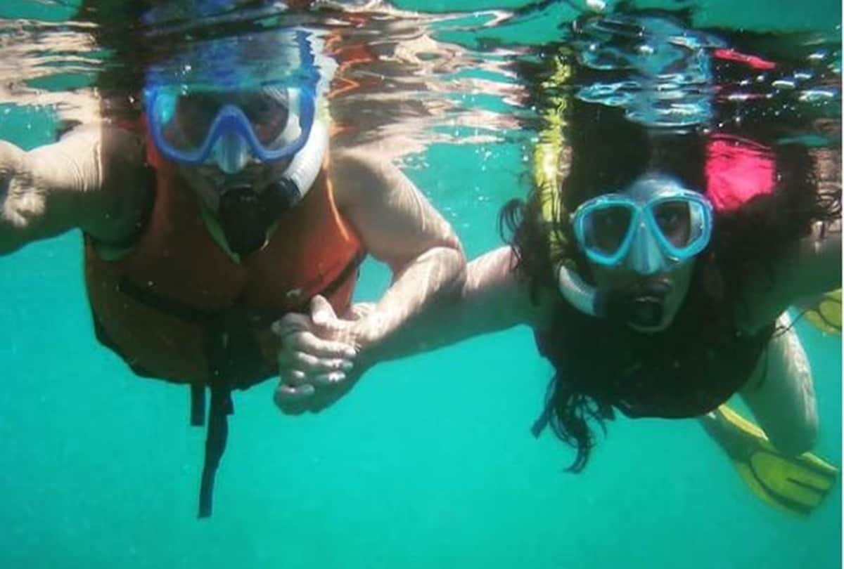 Waheeda Rehamn goes snorkelling with dauhter at the age of 83 see viral photo