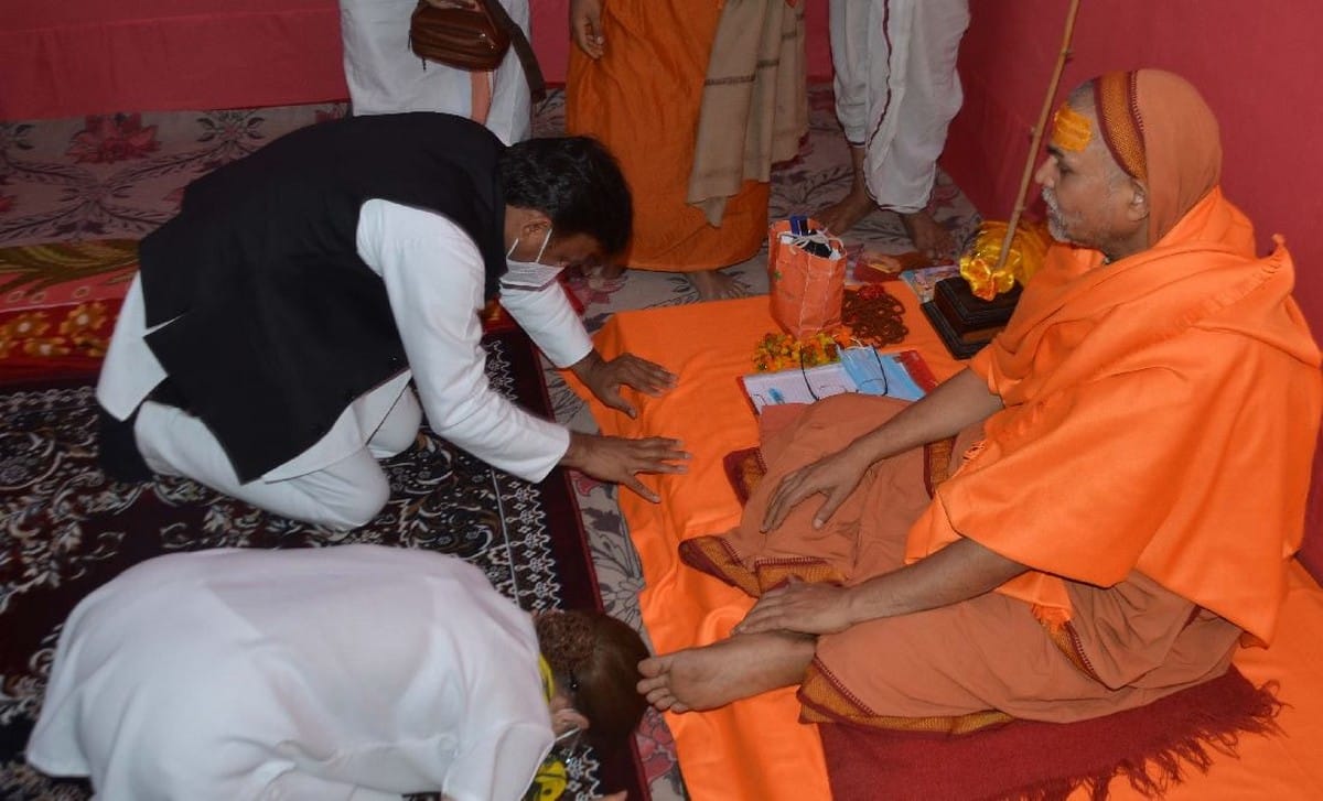 uttarakhand news: up former cm akhilesh yadav corona positive, after haridwar kumbh visit