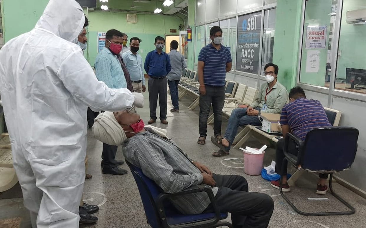 Corona positive, including five Rajmahal employees, found 39