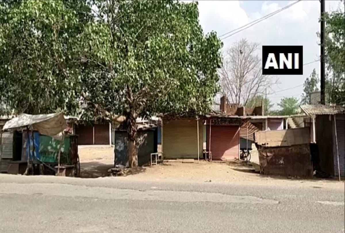 Coronavirus Madhya Pradesh: Hinota in Damoh district goes into self imposed lockdown amid COVID-19 surge, shops shut for two days