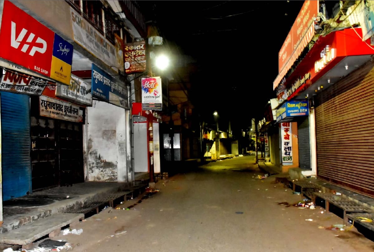 streets Silence in first night curfew at Basti