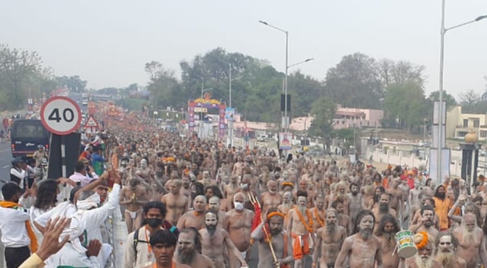 haridwar kumbh mela 2021 shahi snan : akhara saint ganga shahi snan, watch photos