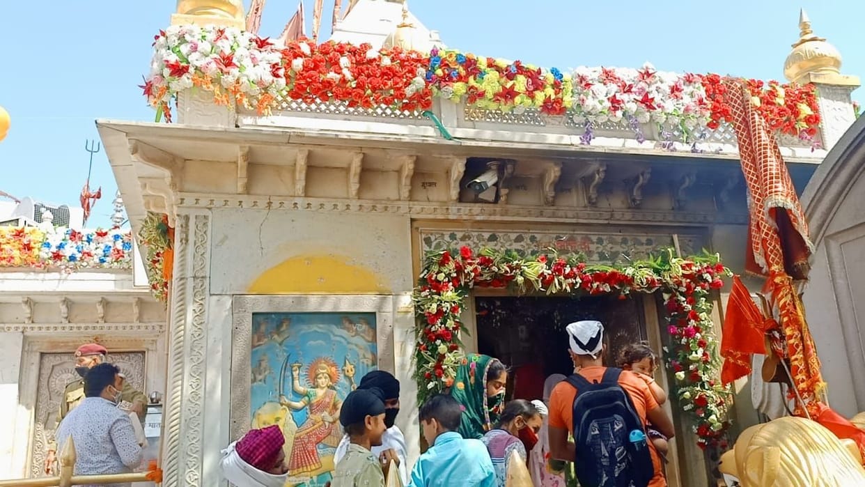 cheter nabrater in naina devi temple