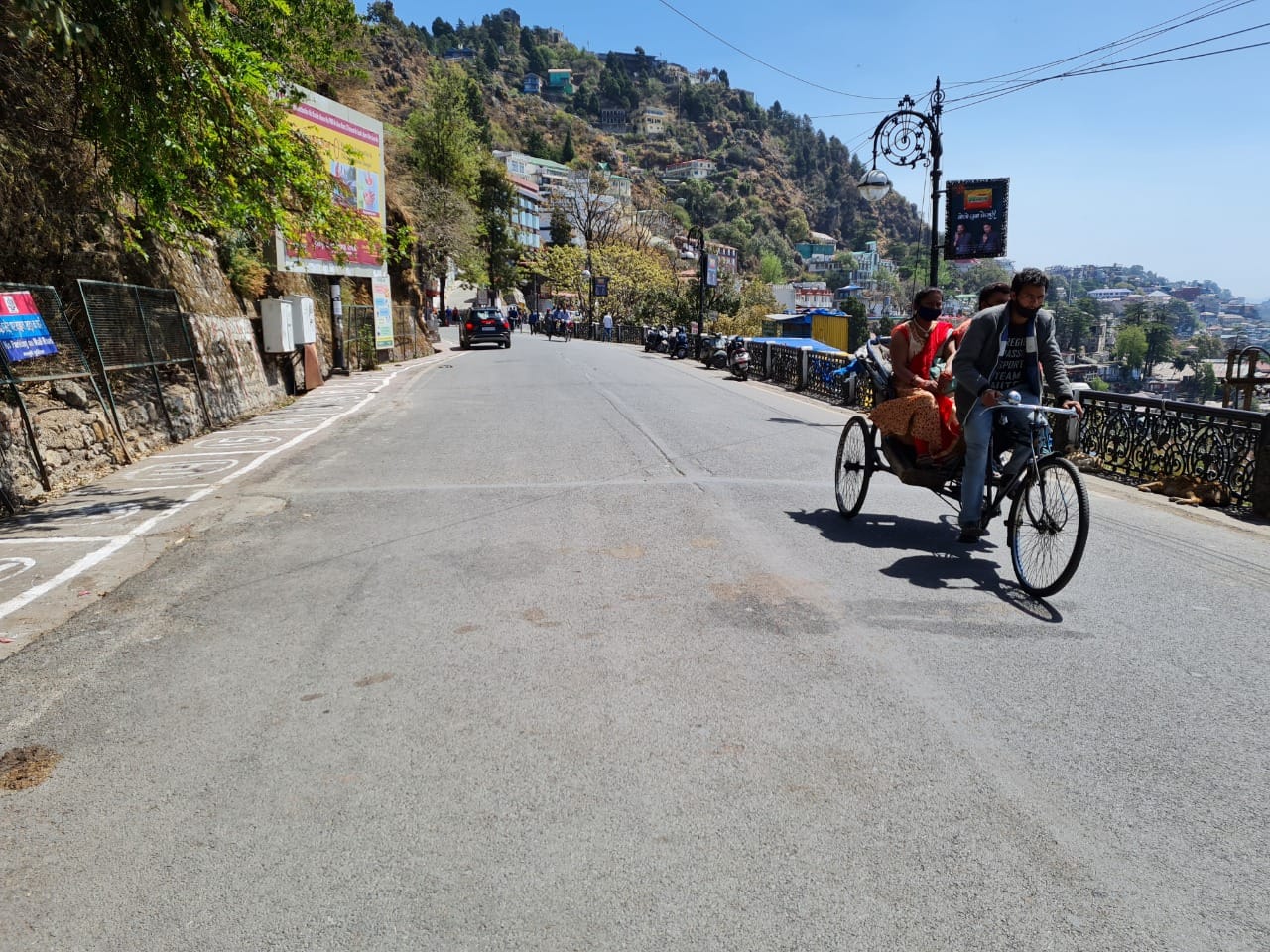 coronavirus in uttarakhand latest news : mussoorie roads and hotel empty