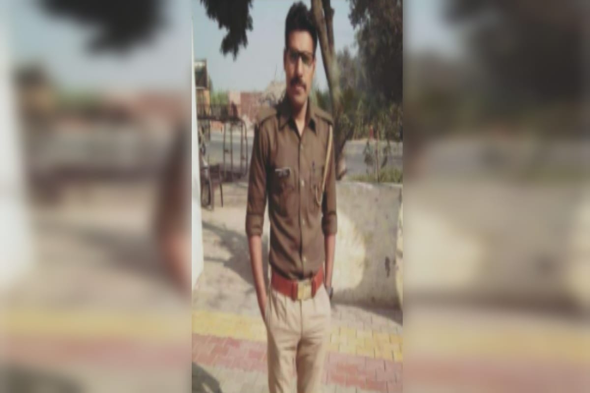 The soldier Akhil Kaphasiya has committed suicide by shot at Muzaffarnagar