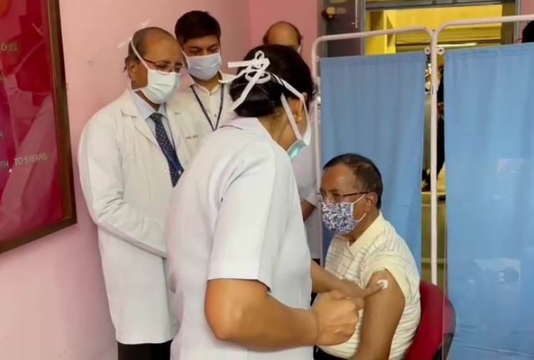 Union Minister Som Prakash receives his second dose of COVID19 vaccine