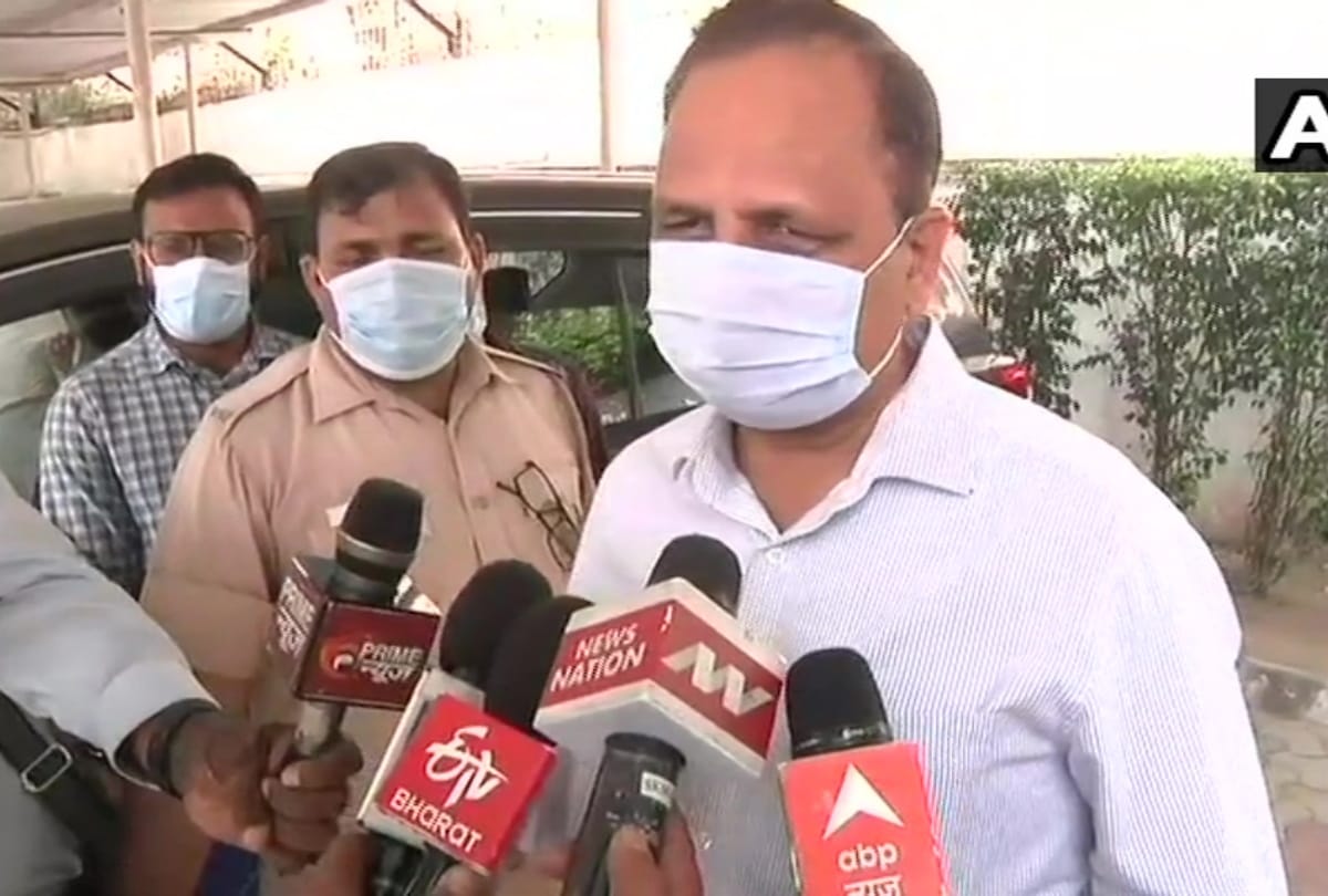 satyendra jain says coronavirus in delhi is on new level we increased 5000 beds last week 50 percent available asking centre to increase bed