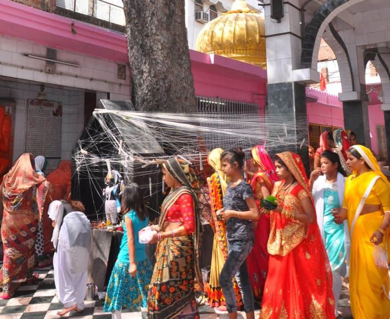 suhag ki salamti mangi