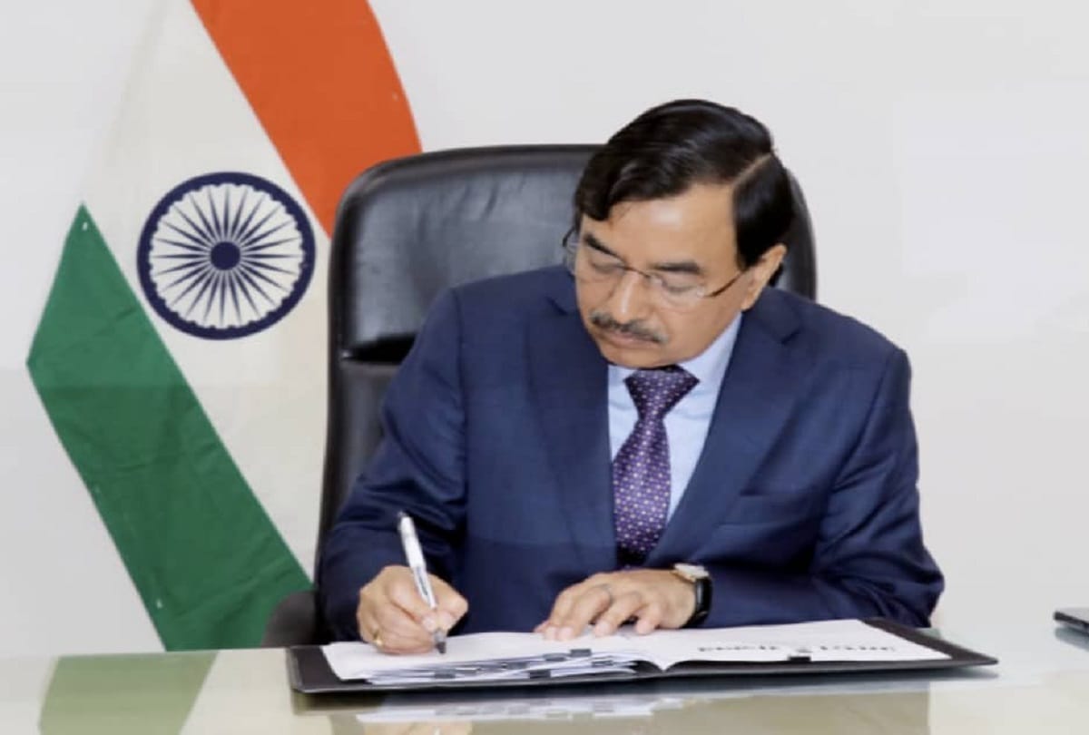 Chief Election Commissioner wrote a letter to law minister to pending election reforms