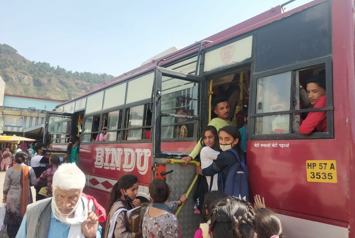 not following covid rules in chamba