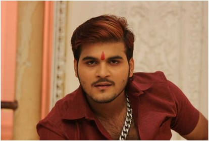 Bhojpuri Singer Arvind Akela Kallu Started DJ Service Shares Song Poster With Funny Caption
