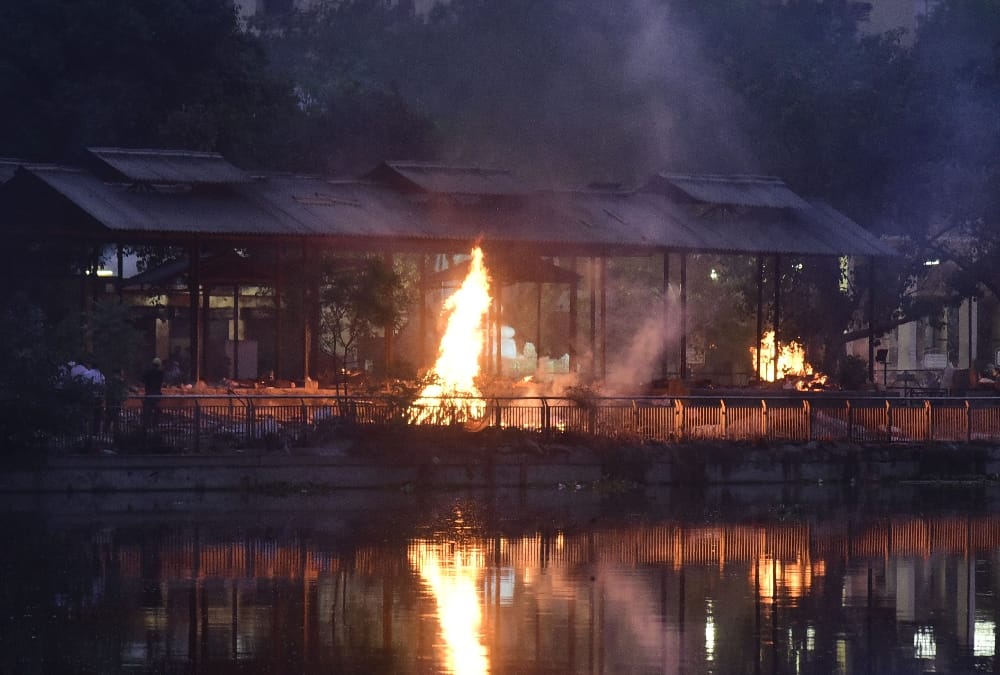 There is no place for cremation in Baikunthdham in Lucknow.