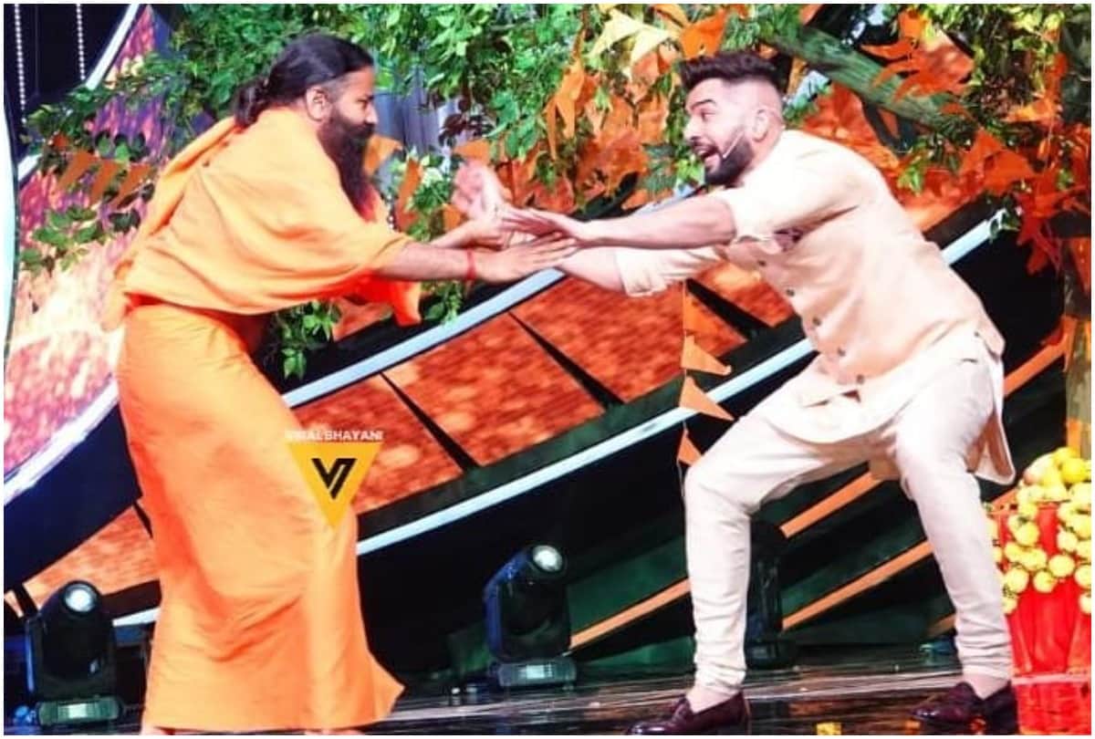 Baba Ramdev Picks Cylinder On Hand On Set Of Indian idol 12 Jay Bhanushali Looking Shocked