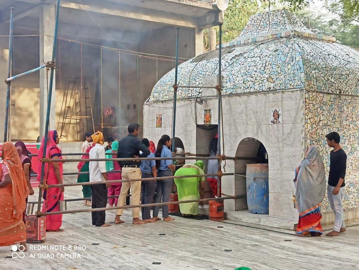 On the first day of Navratri, the queues of devotees in the temples