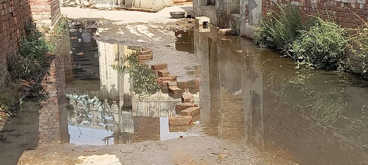 Destiny becomes contaminated drinking water and dirty water filled on the roads