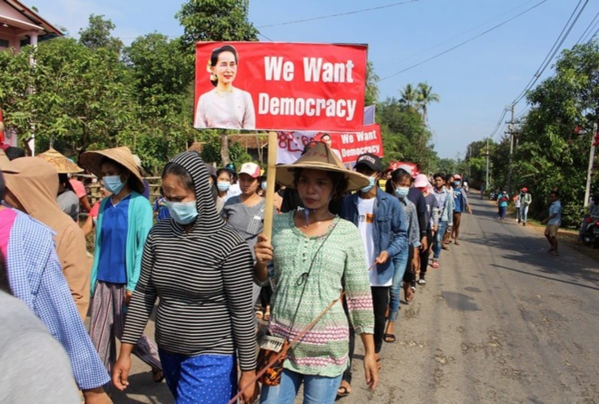Military coup in Myanmar 701 killed 3100 people detained 650 arrest warrants issued during protests
