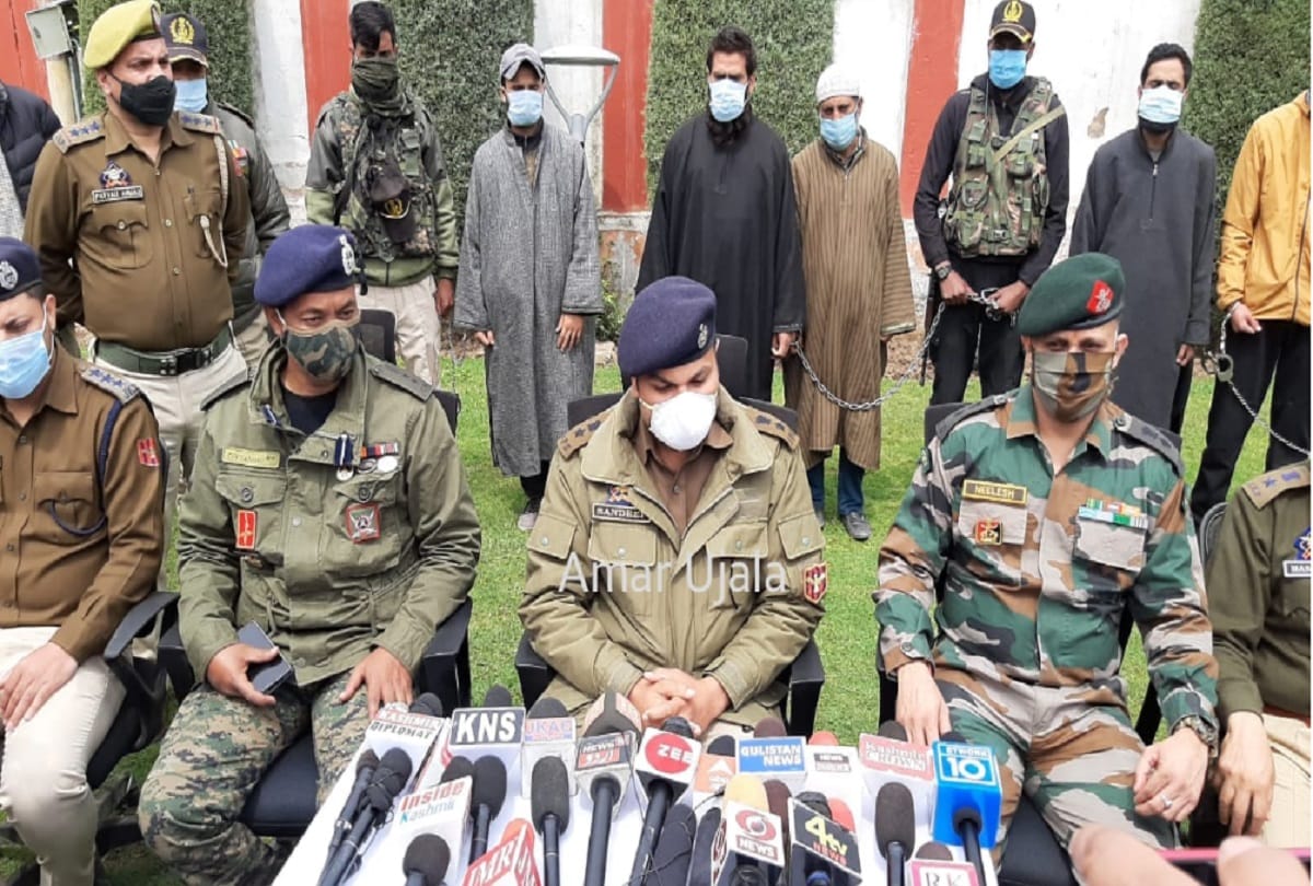 Jammu-Kashmir: Three associates of Albadar outfit, arms & ammunitions recovered