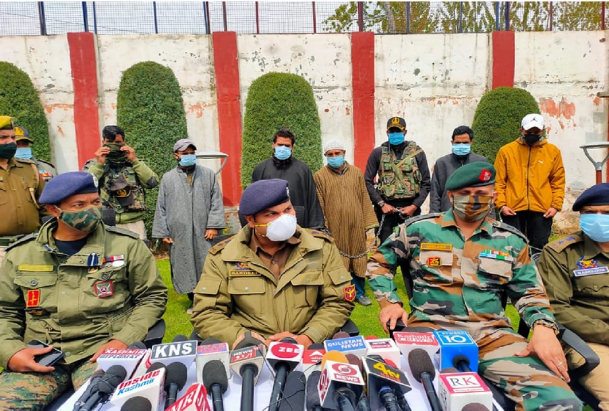Jammu-Kashmir: Three associates of Albadar outfit, arms & ammunitions recovered