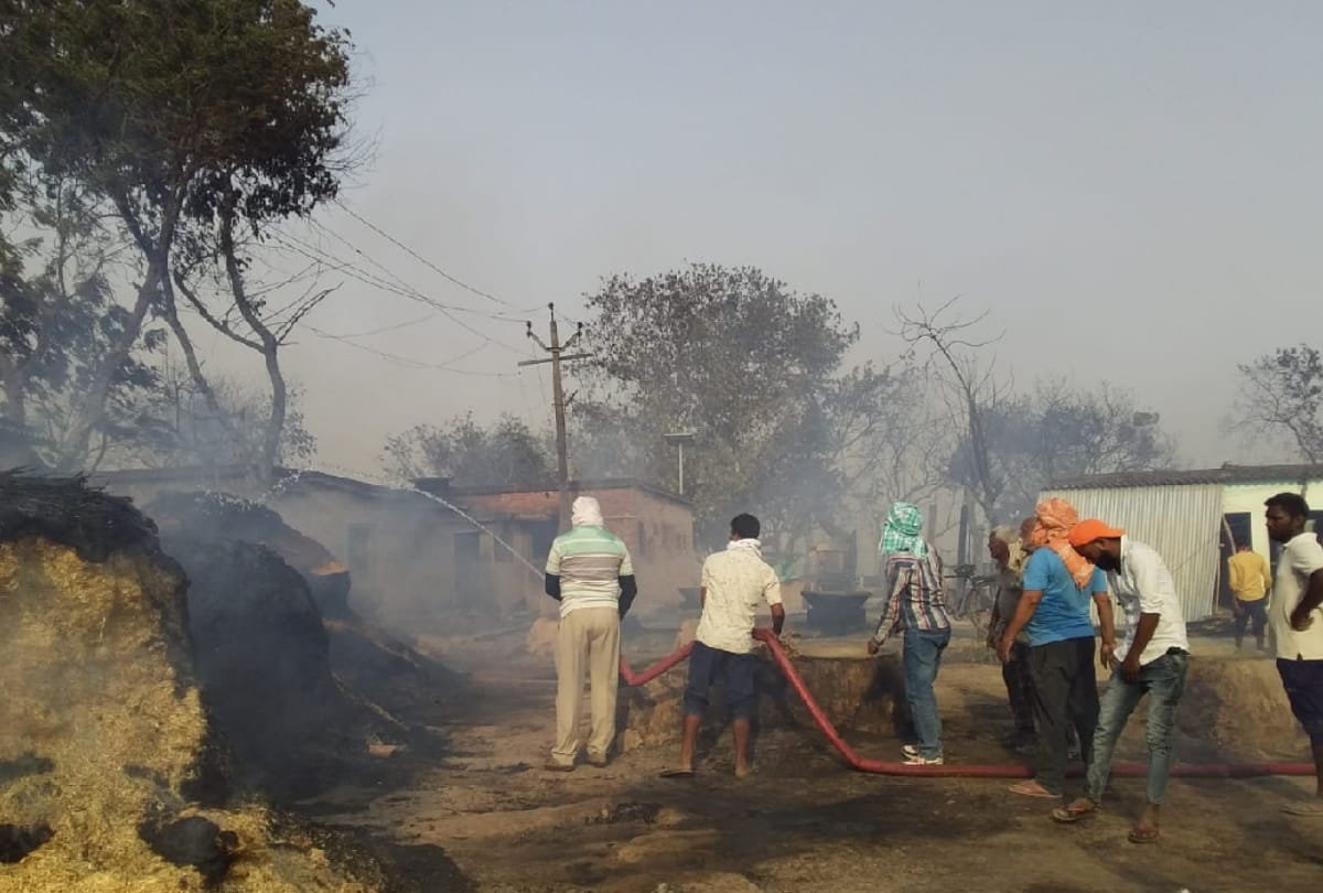 Fire in many houses burnt and woman died at gorakhpur