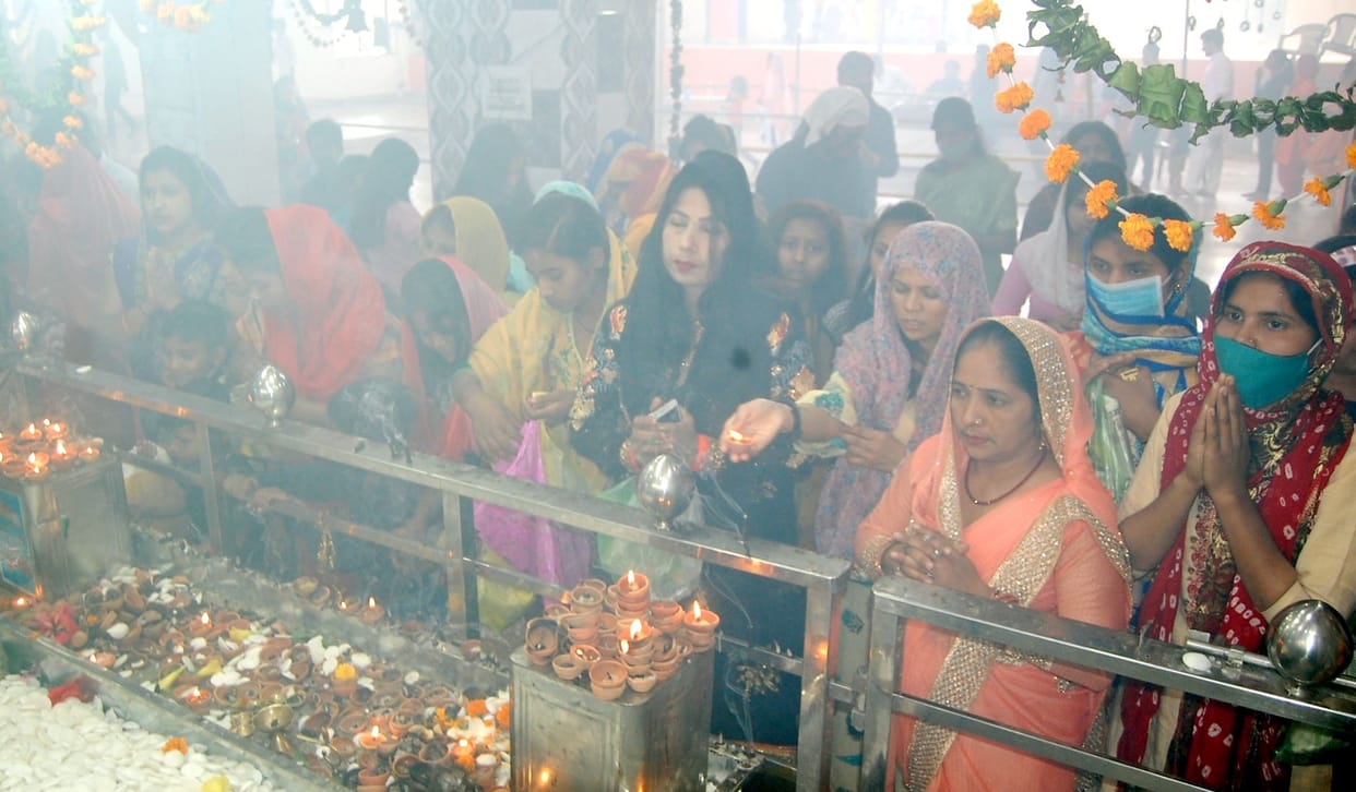 Temples echoed with the shouts of Mata Shailputri