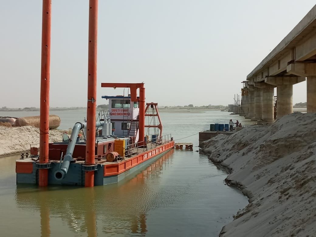 Irrigation department mobilized again in an attempt to divert the stream of Saryu