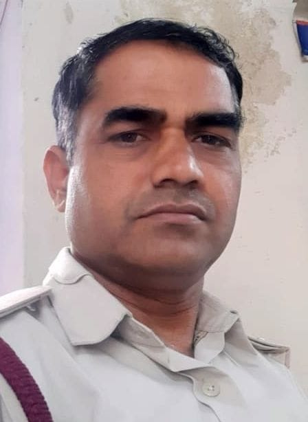 fire man save lifr with struggle